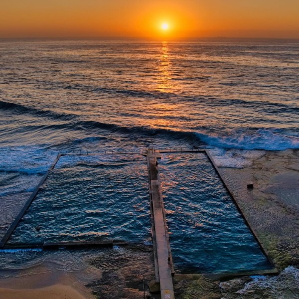 How long is Austinmer beach pool